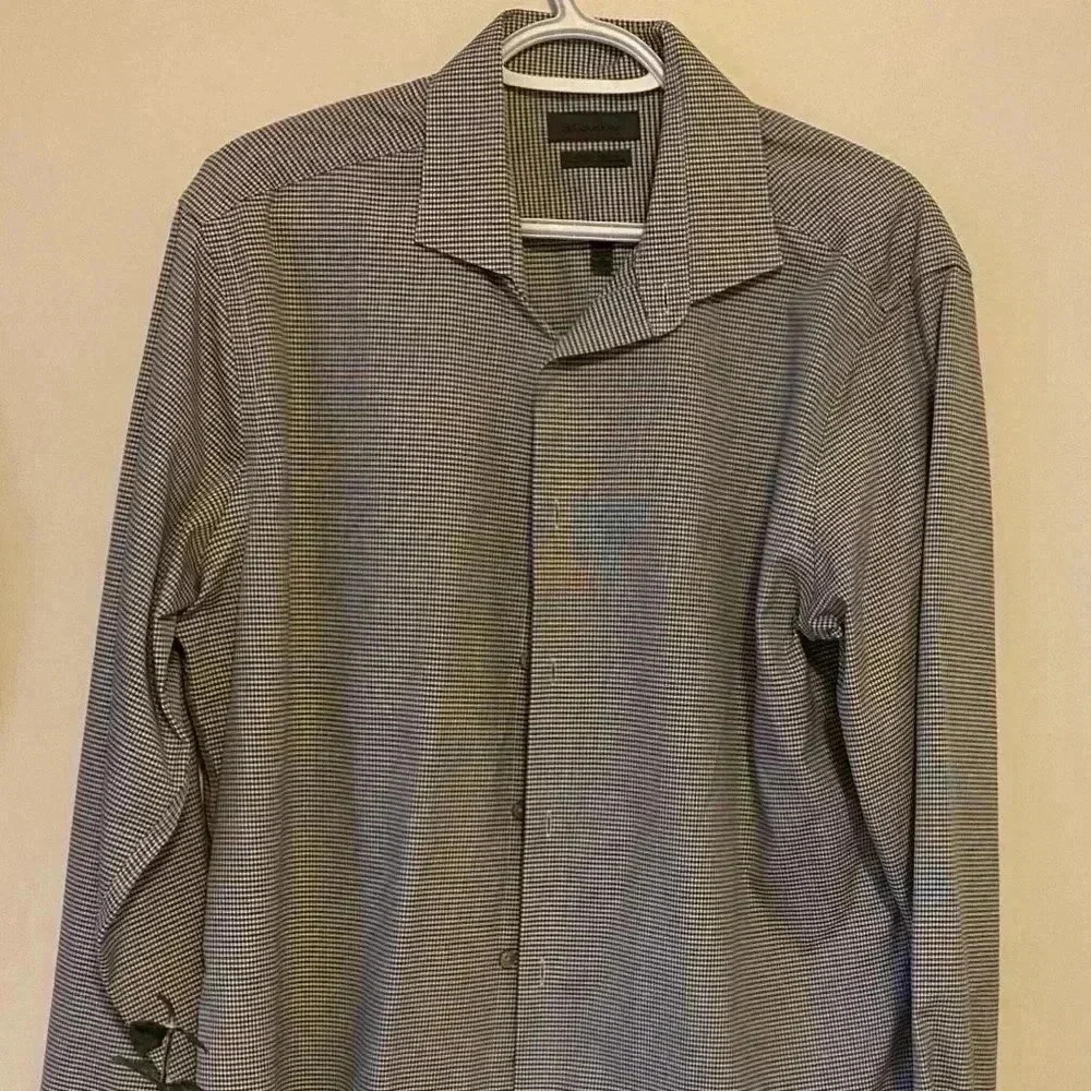 Calvin Klein - Non Iron Slim Fit Dress Shirt - Picture 3 of 4